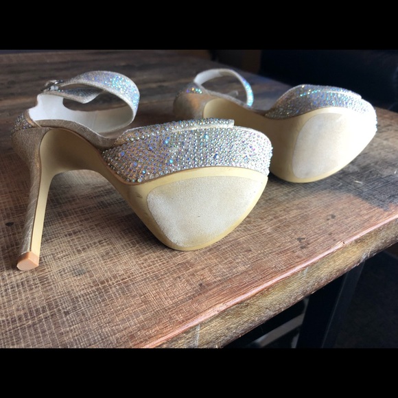 Steve Madden gold platform stilettos - Picture 3 of 3